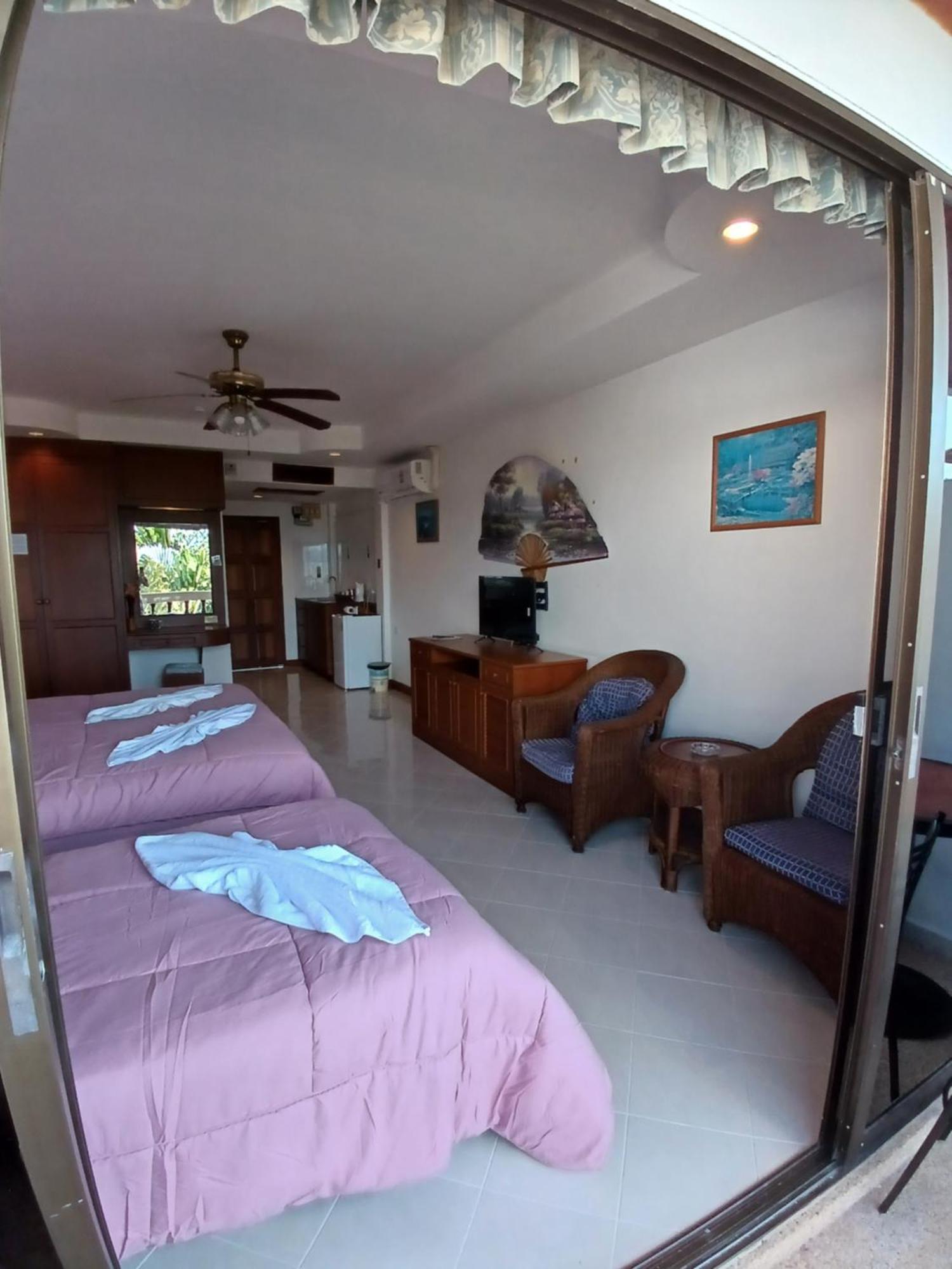 Aksarai Hotel Patong Εξωτερικό φωτογραφία