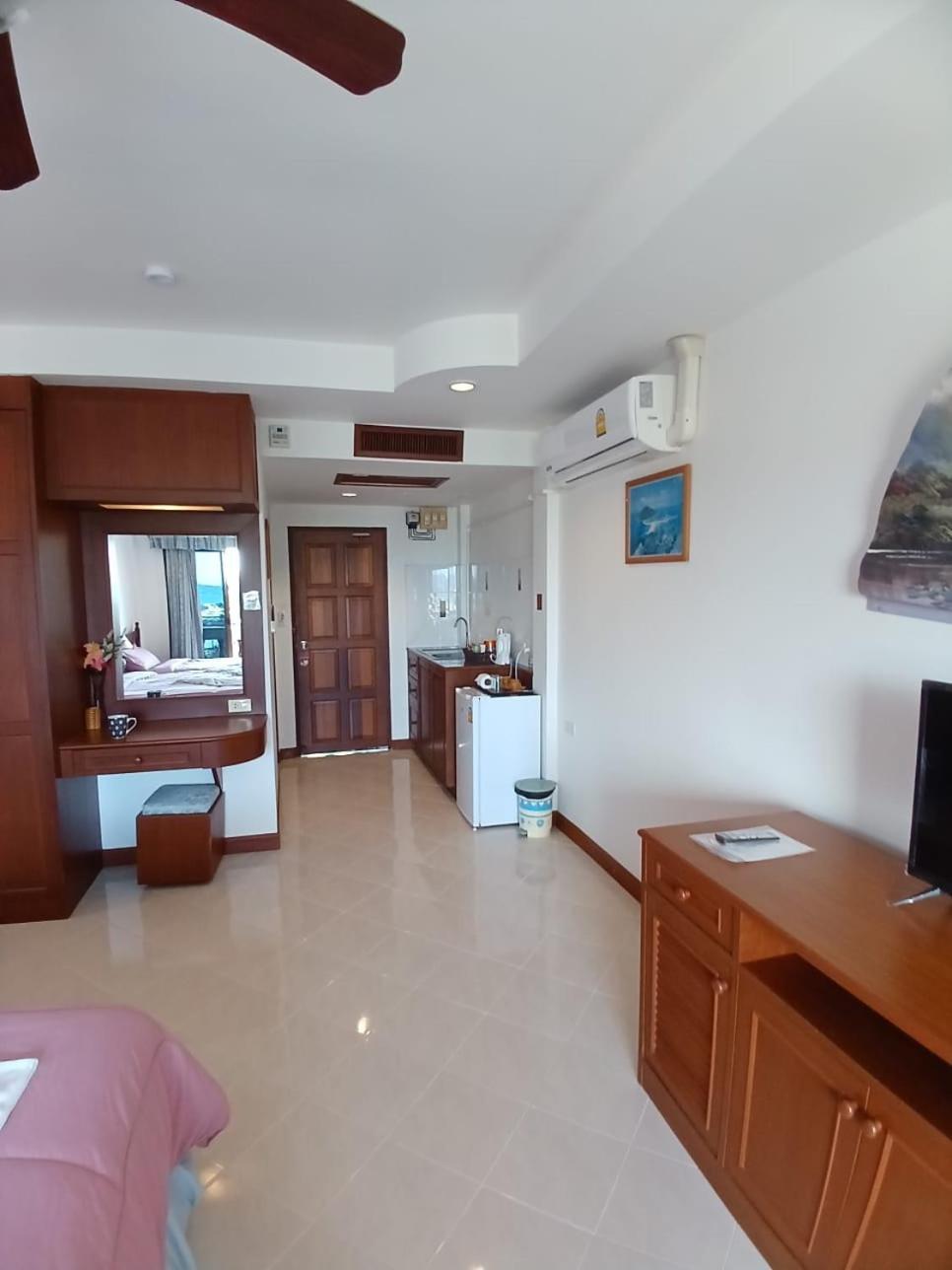 Aksarai Hotel Patong Εξωτερικό φωτογραφία