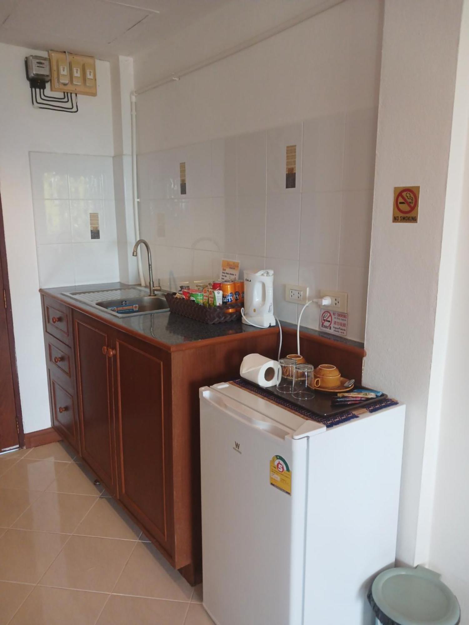 Aksarai Hotel Patong Εξωτερικό φωτογραφία